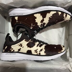 APL Iconic Phantom Sneaker